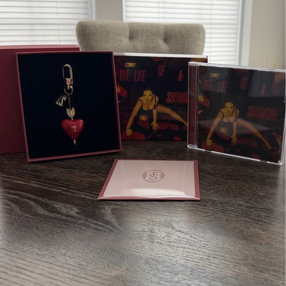 The Life of a Showgirl CD - Red Edition - Picture 2 of 6